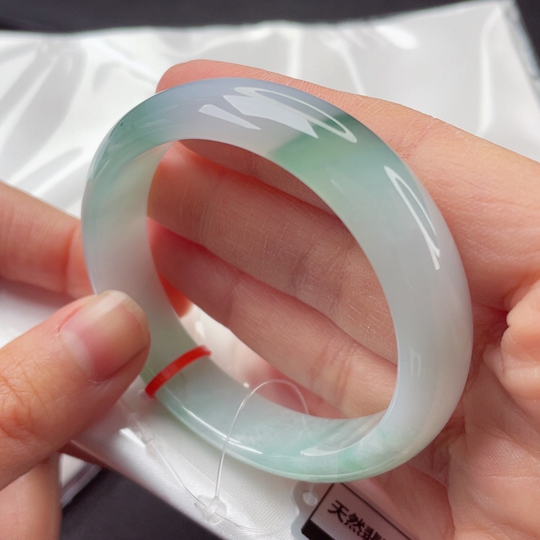 翡翠手镯未镶嵌贵妃52