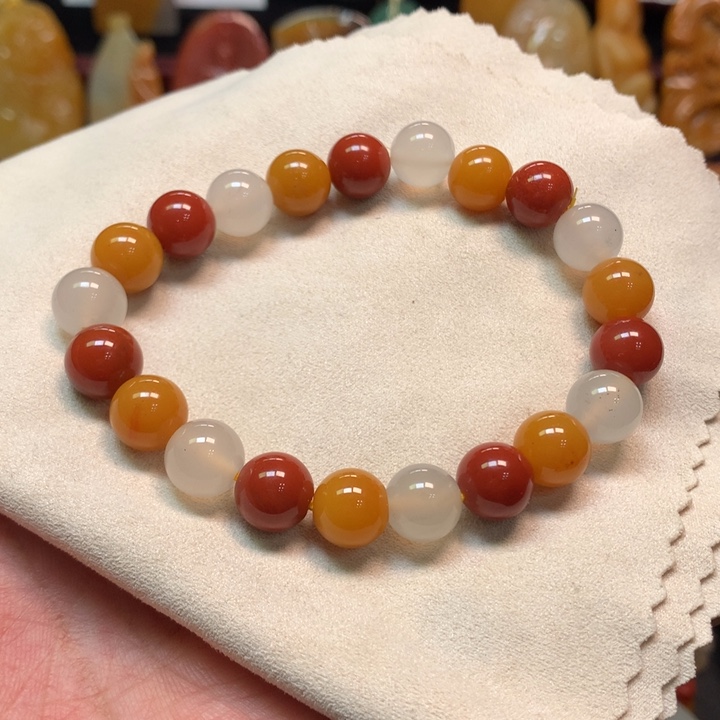 石英质玉（黄龙玉）手串未镶嵌