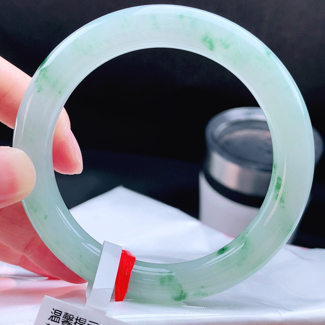 未镶嵌手镯（圆镯）翡翠57+胖绿花