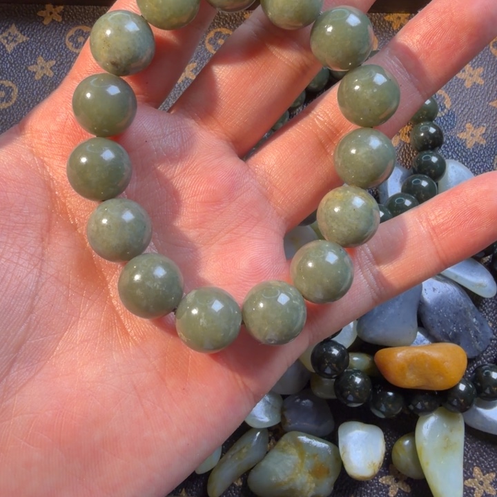 和田玉（糖玉）未镶嵌手链