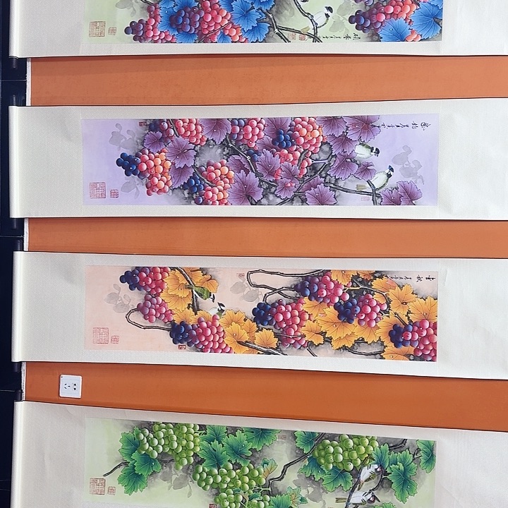 国画黄春香国画作品葡萄四条屏136/34/4