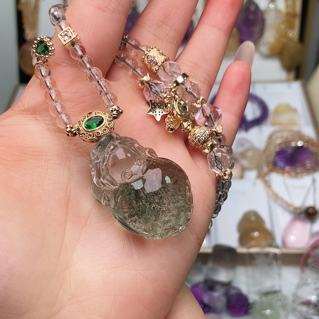 水晶吊坠(赠链)未镶嵌