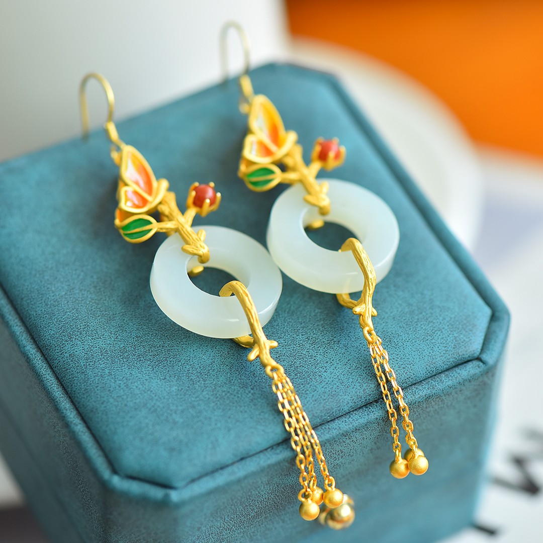      和田玉s925银古法鎏金镶嵌平安扣耳饰