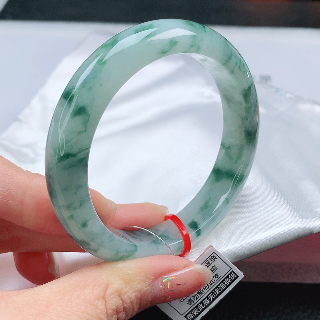 翡翠手镯未镶嵌南***?53➕圈