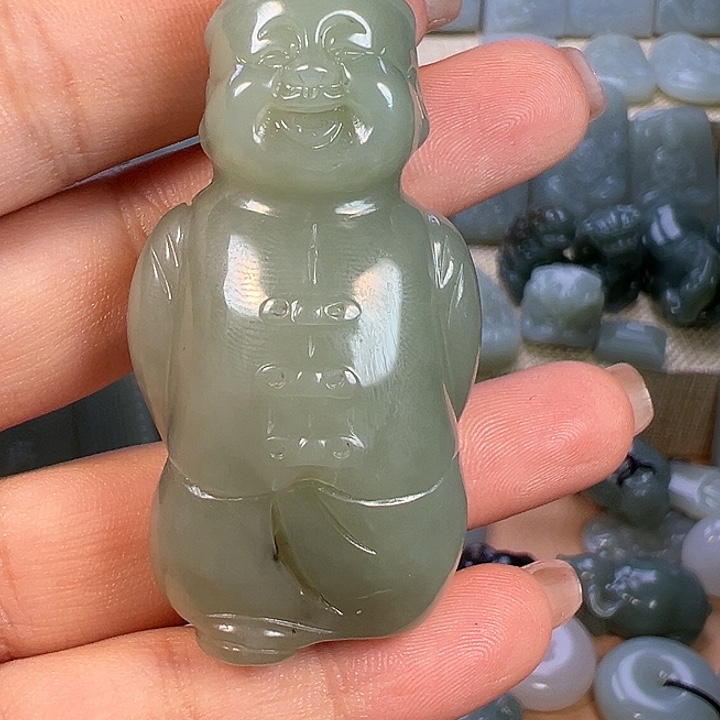 秋***风和田玉未镶嵌包链