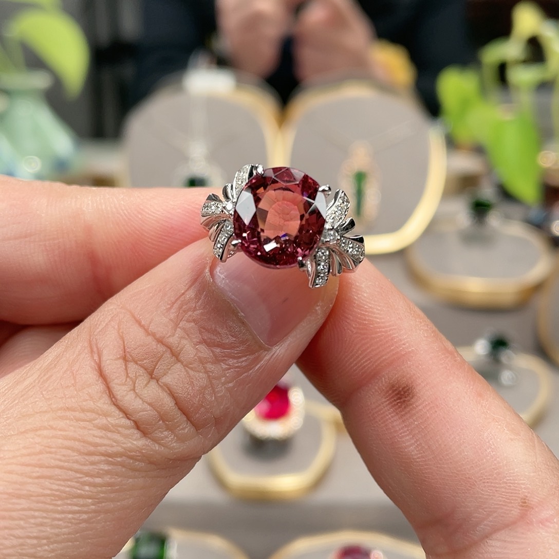 碧玺戒指18K金镶嵌6.34ct