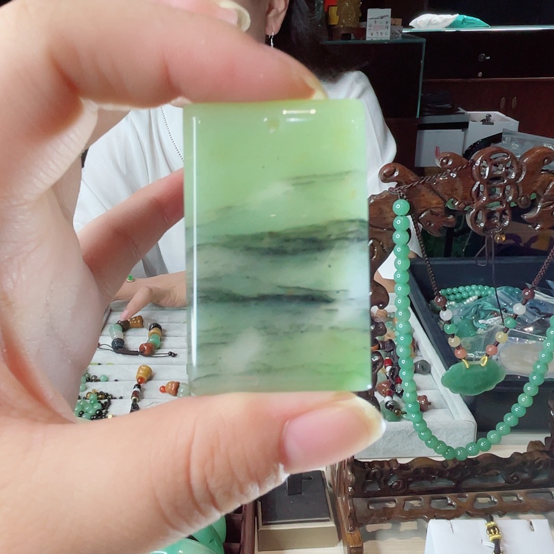 密玉（石英质玉）未镶嵌颈饰