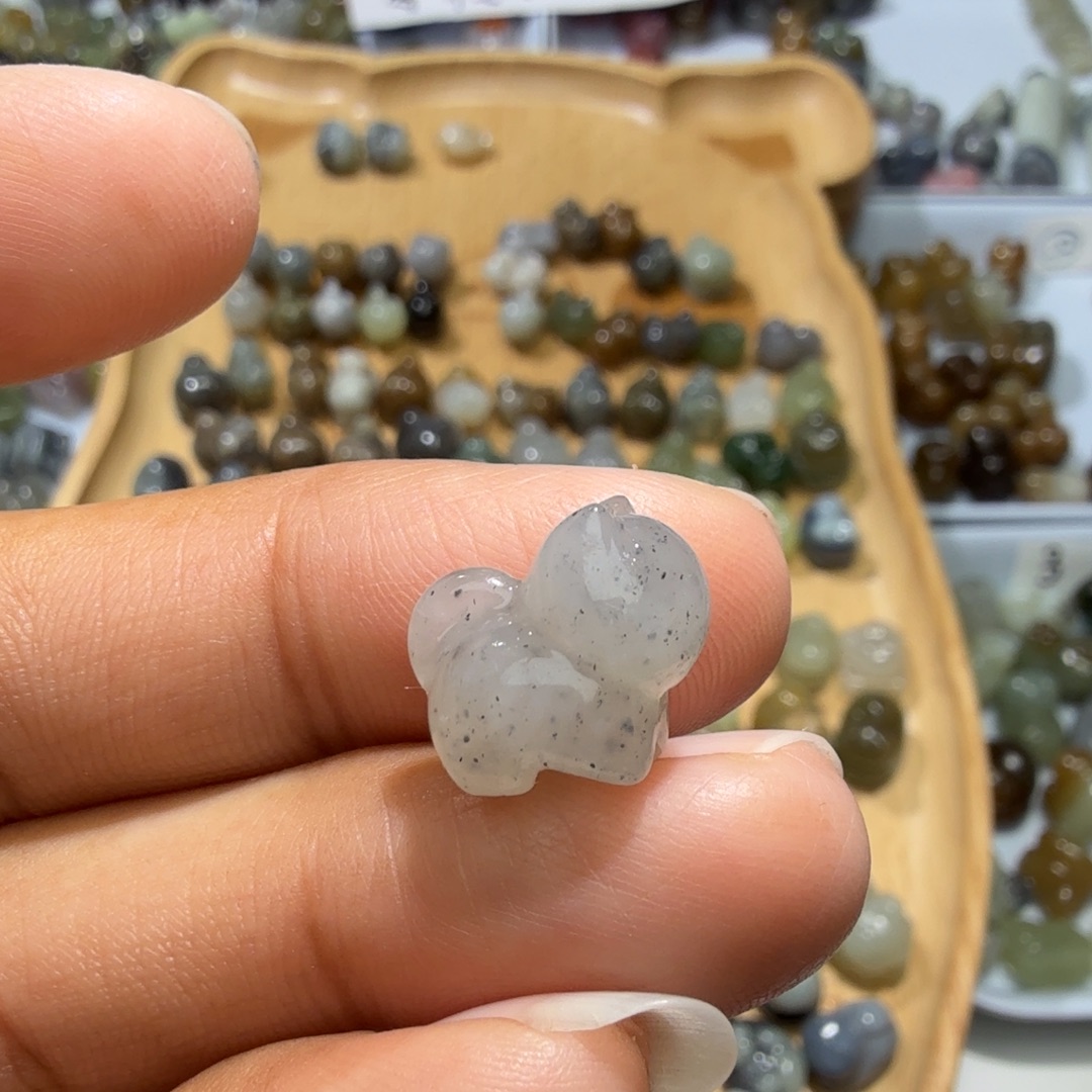 和田玉未镶嵌珠宝奇石