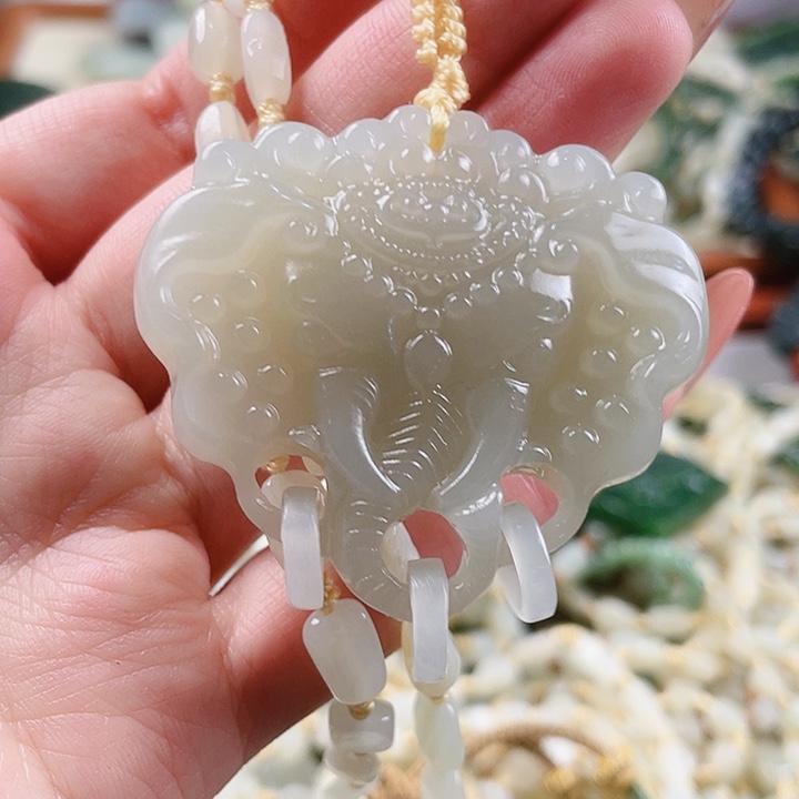 未镶嵌和田玉挂件