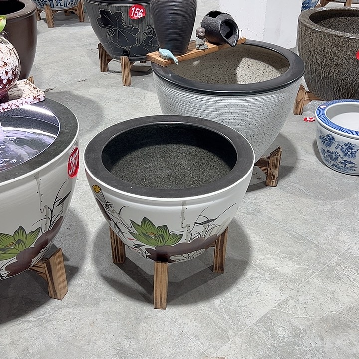辰***吖景德镇陶瓷鱼缸直径52高度32