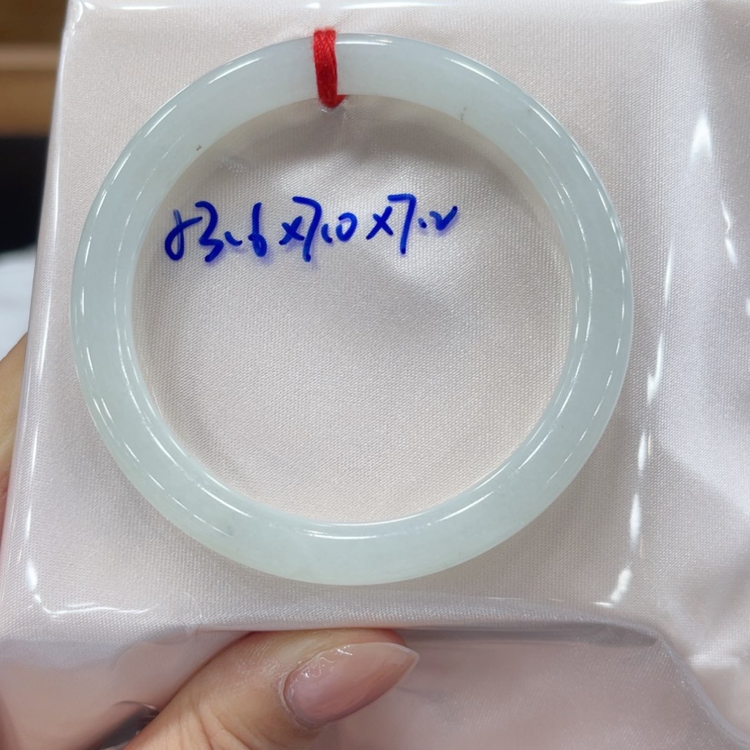 未镶嵌手镯翡翠翡翠