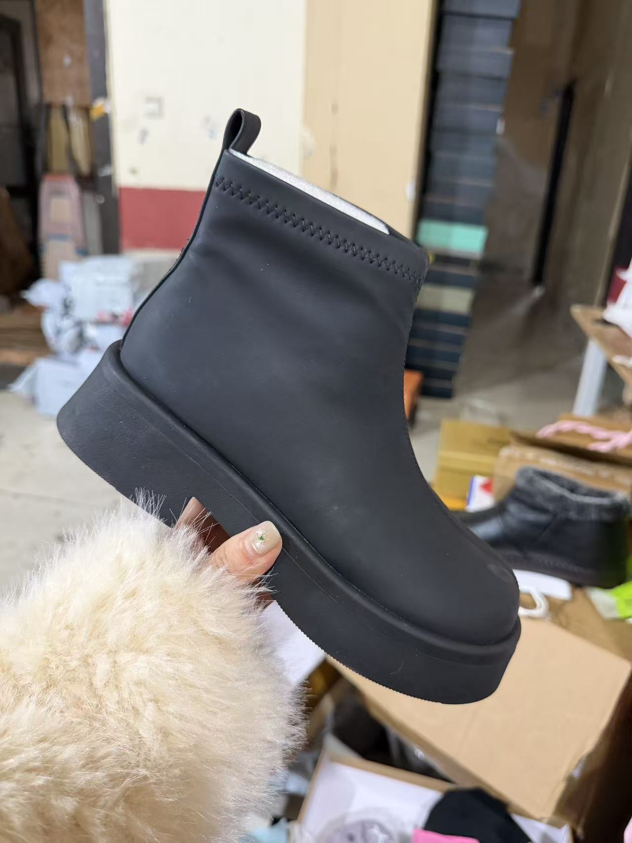 B-958 新款百搭舒适短靴女SD70-1(211-1)