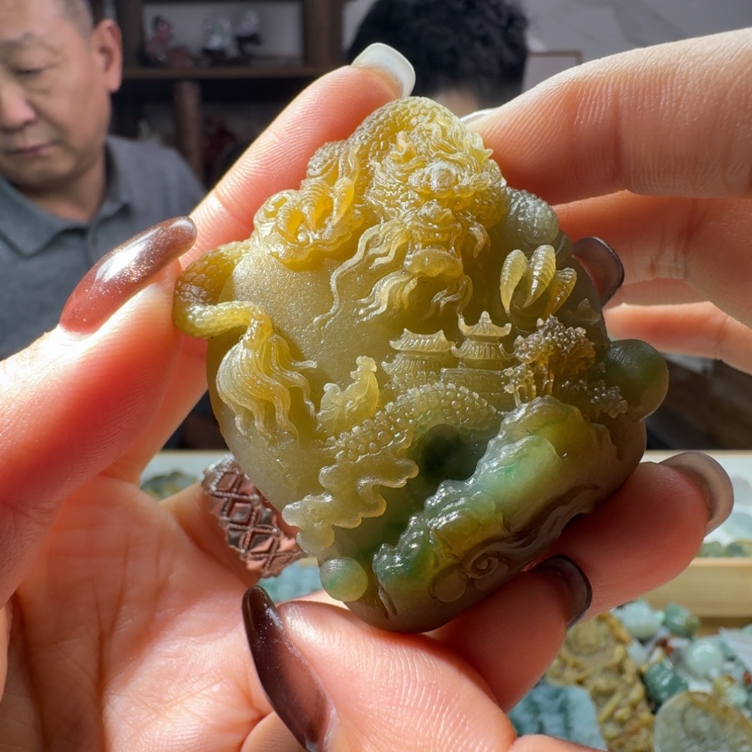 独***男定制翡翠未镶嵌龙