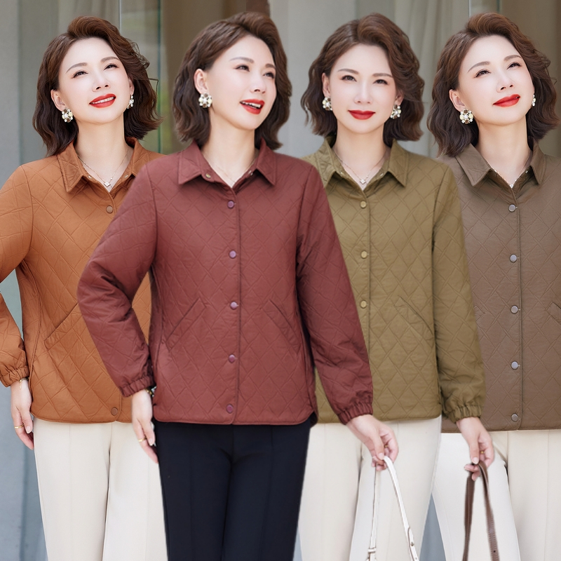 妈妈外套短款中老年新款翻领洋气宽松中年时尚上衣休闲春秋季夹克
