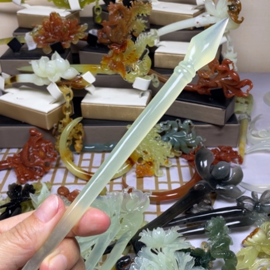 蛇纹石玉未镶嵌发饰