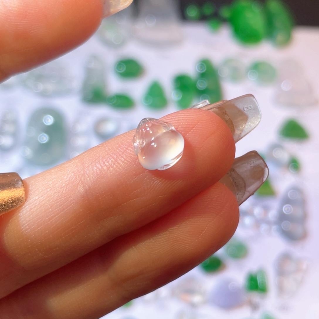 翡翠吊坠(不含链)未镶嵌裸石