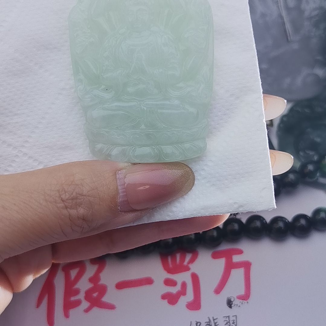 翡翠颈饰未镶嵌天然的A货翡翠多样性发货