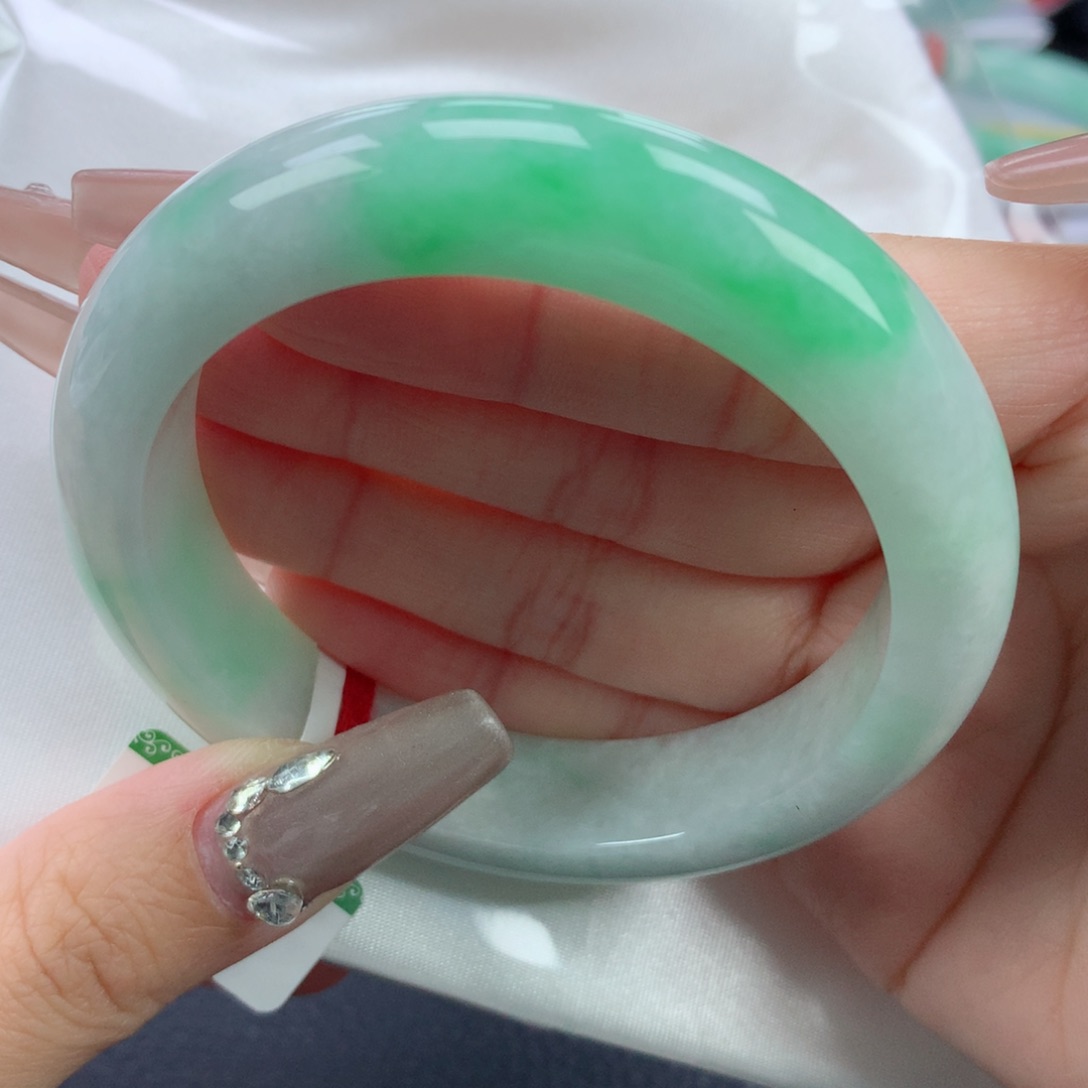 翡翠手镯未镶嵌56.2正圈