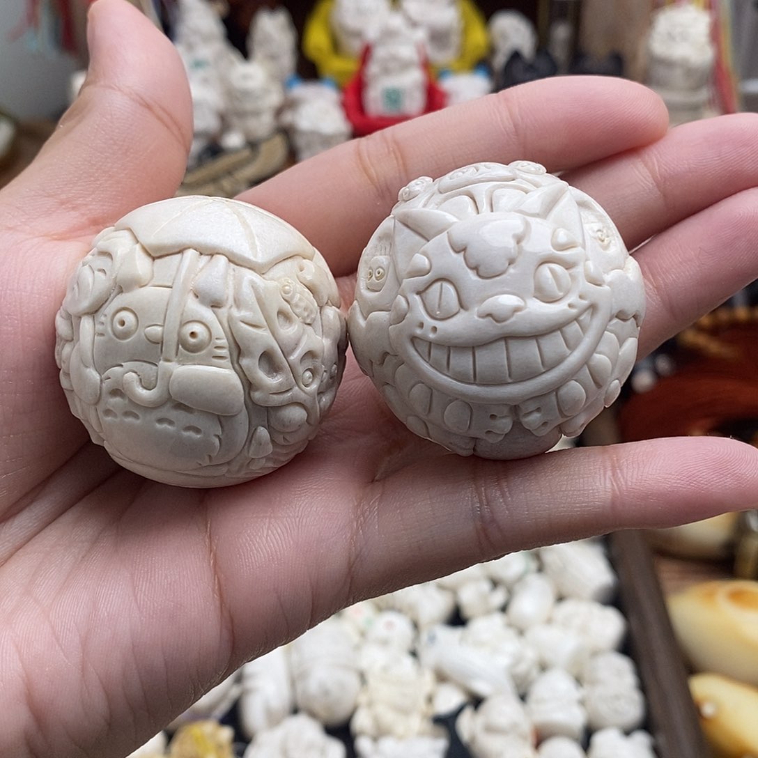 鹿骨把件c18龙猫手球40尺寸