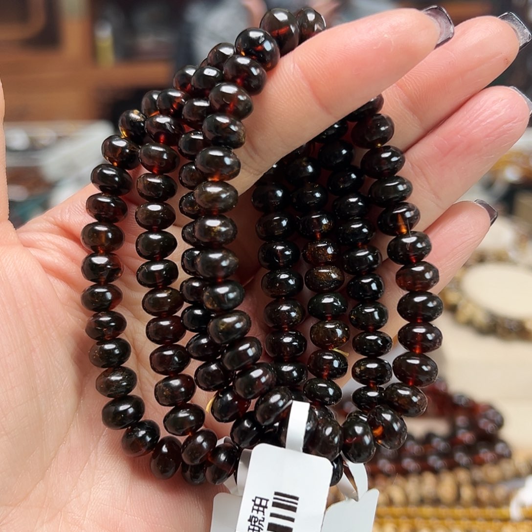 琥珀未镶嵌裸石抚顺琥珀八10545多样性发其一