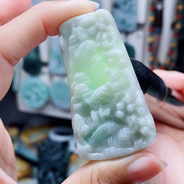 翡翠未镶嵌颈饰翡翠