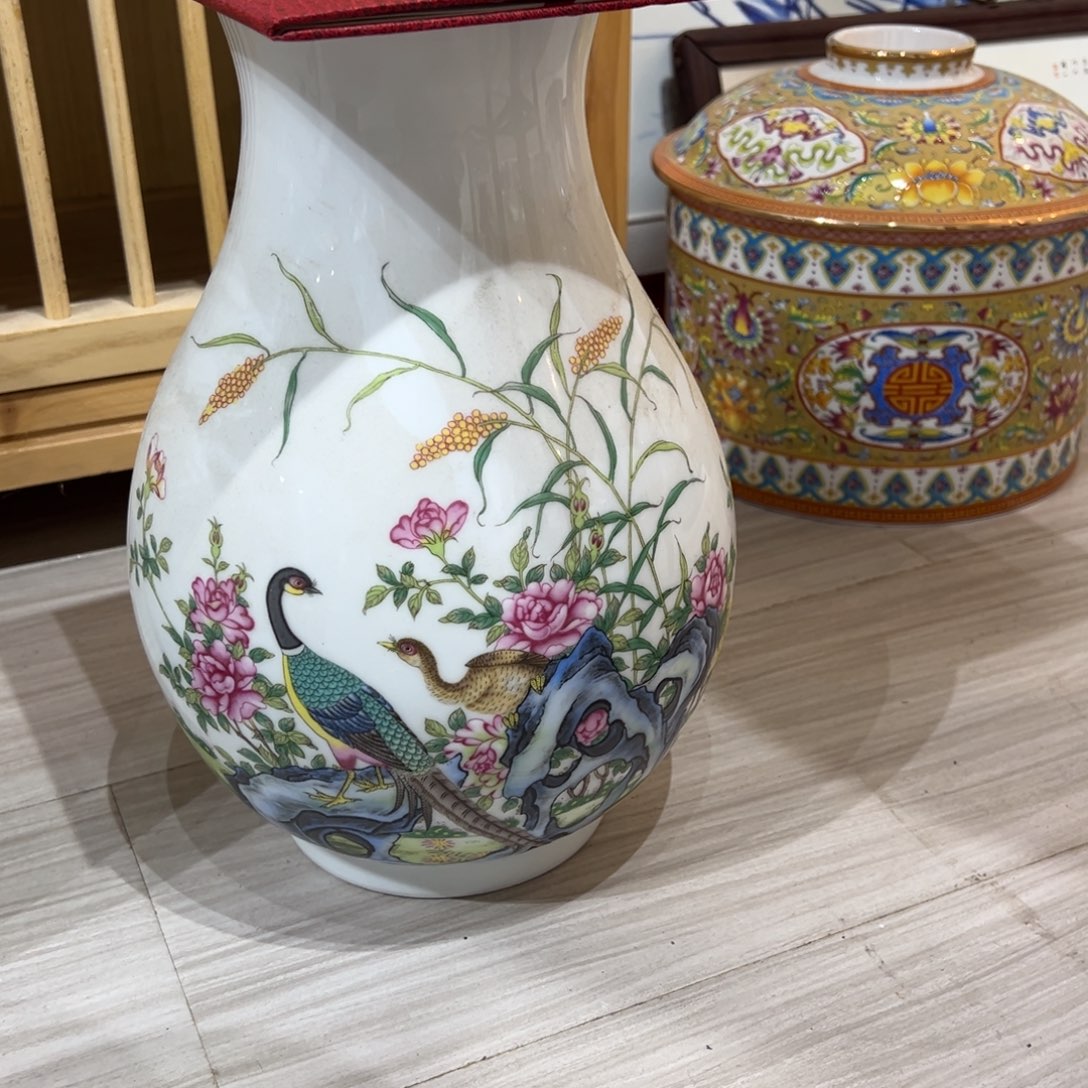 摆件陶31cm孔雀福筒