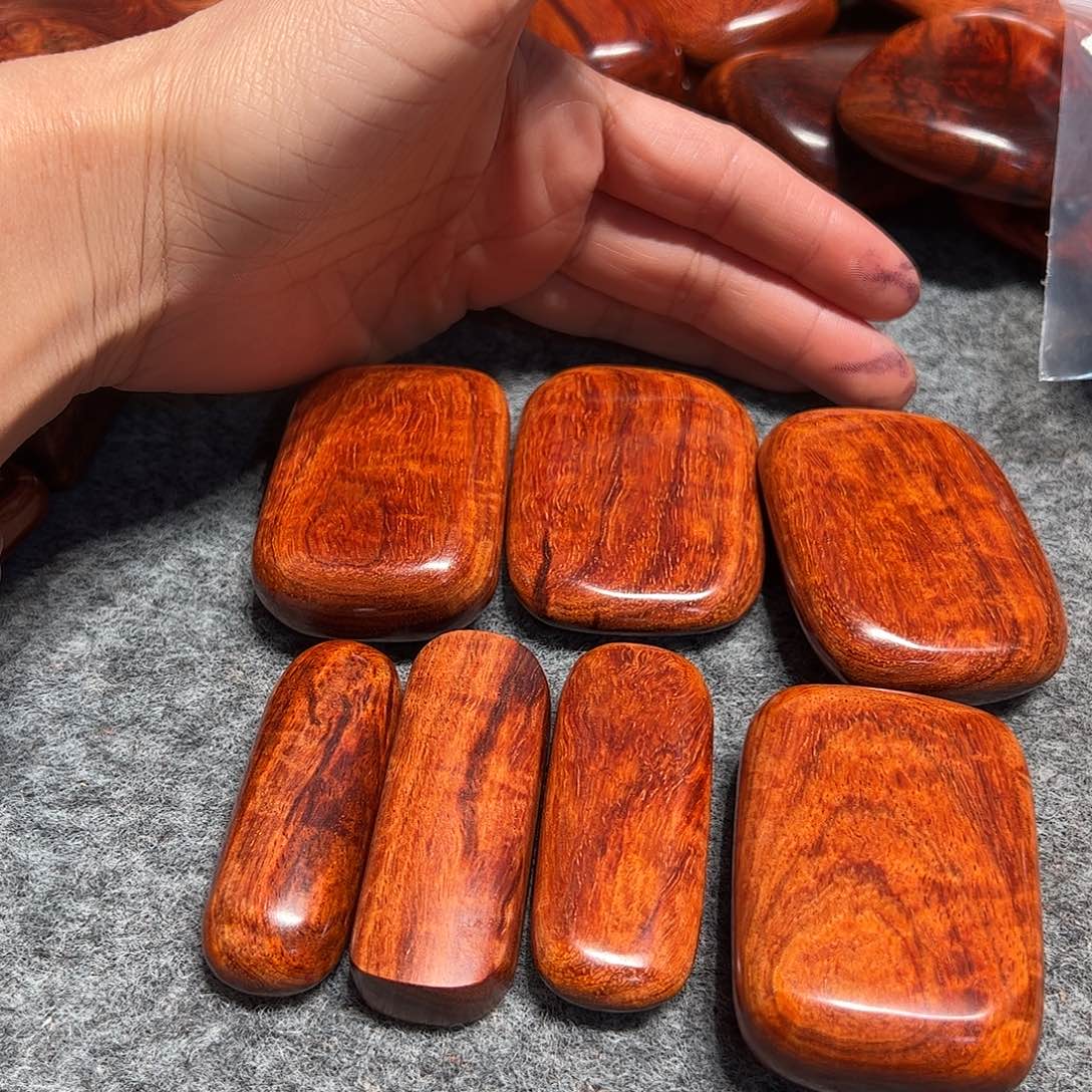 徐***店檀香紫檀（小叶紫檀）