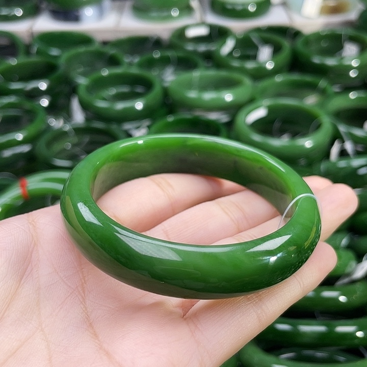 未镶嵌手镯和田玉（碧玉）