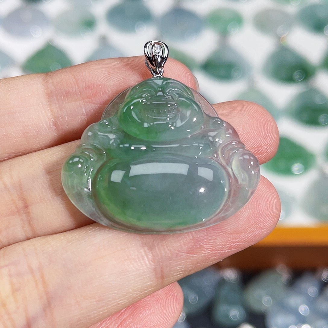 颈饰18K金镶嵌翡翠吊坠