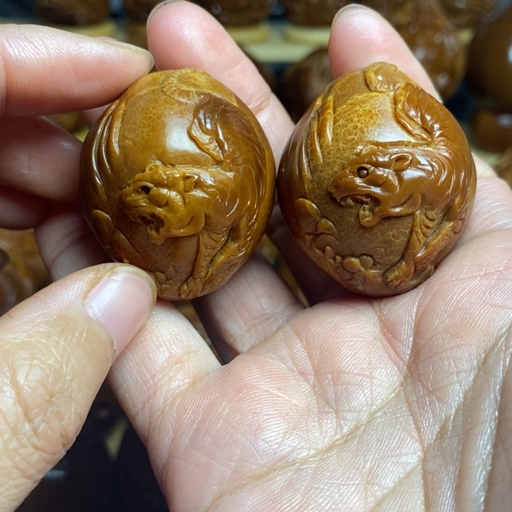 【闪购商品】香榧木橄榄核雕刻