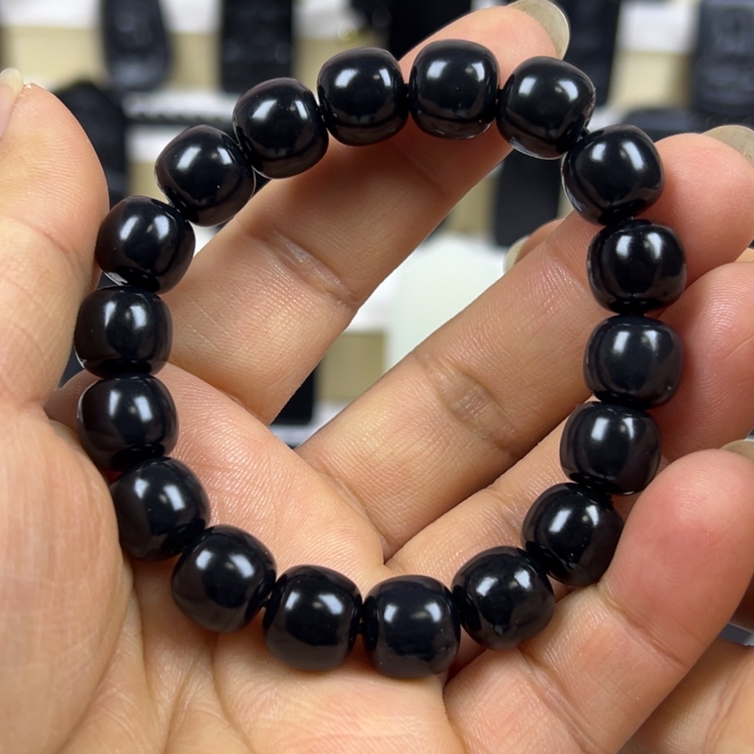 和田玉（墨玉）未镶嵌颈饰卡12老型手串羊脂