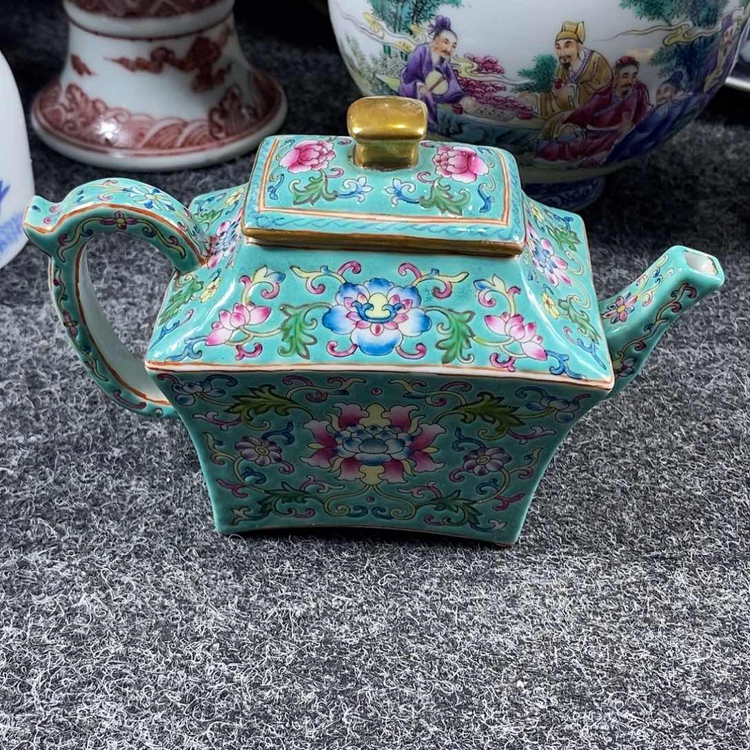 手工手绘陶瓷摆件工艺品