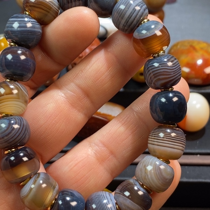 玛瑙/玉髓未镶嵌挂件