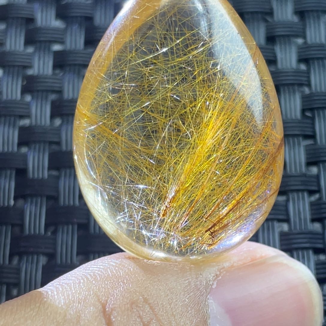 水晶吊坠未镶嵌延****司