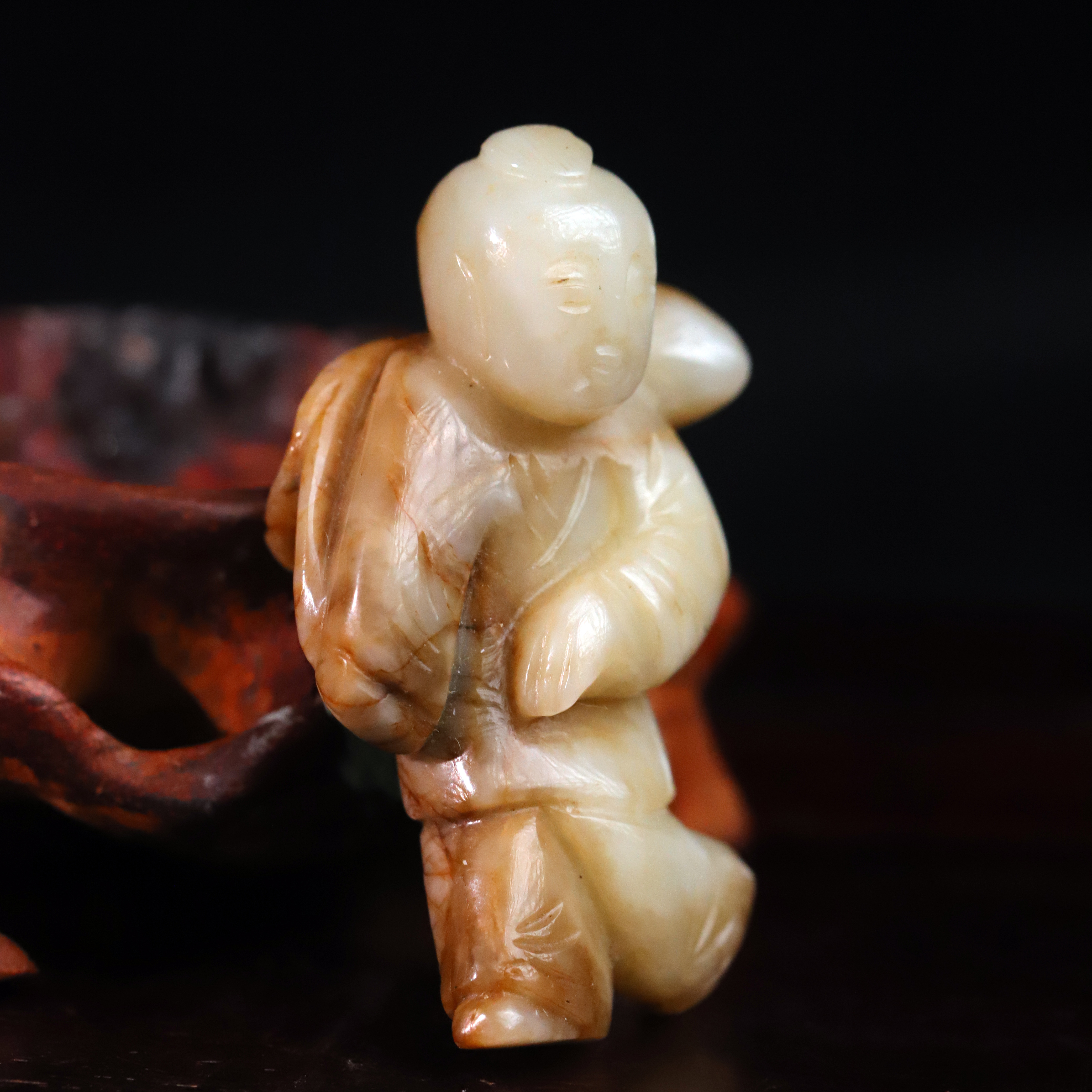 明代和田玉持荷童子-CS