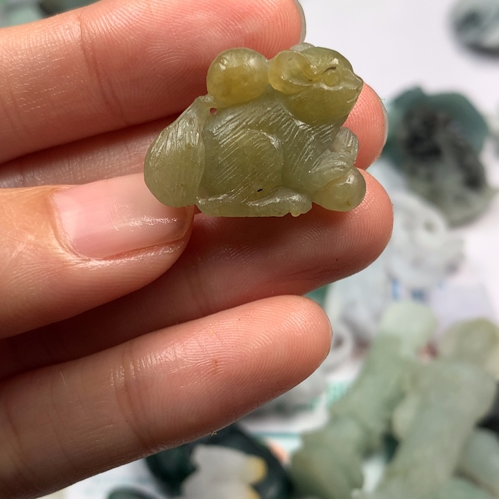 未镶嵌定制翡翠翡翠