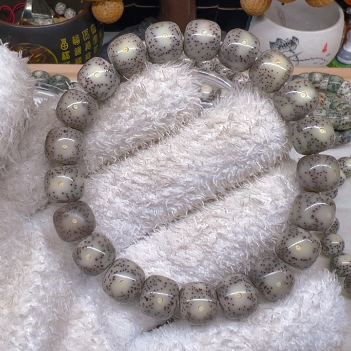 星月菩提吊坠追**想11黄金瞳大眼睛