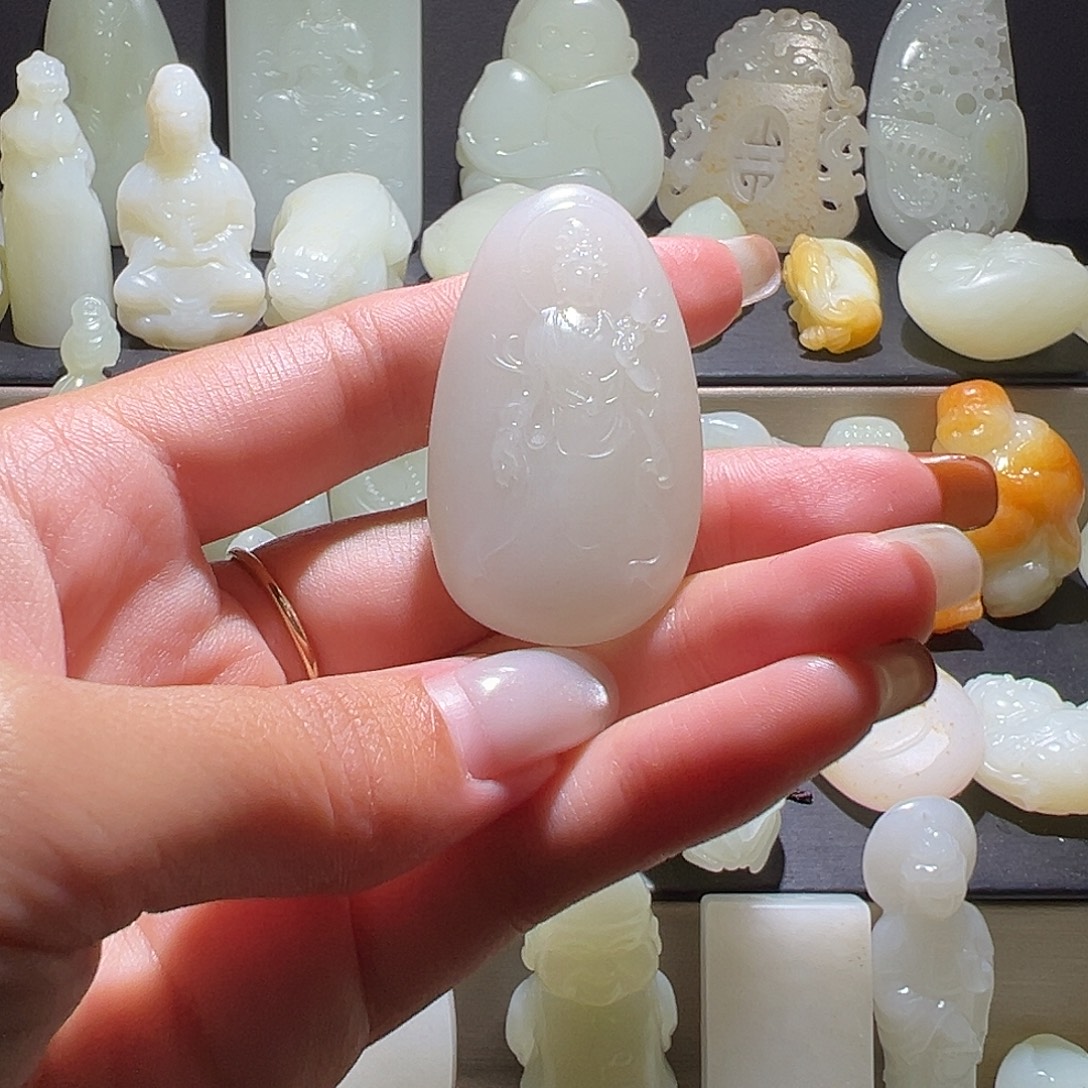 一***海和田玉未镶嵌颈饰