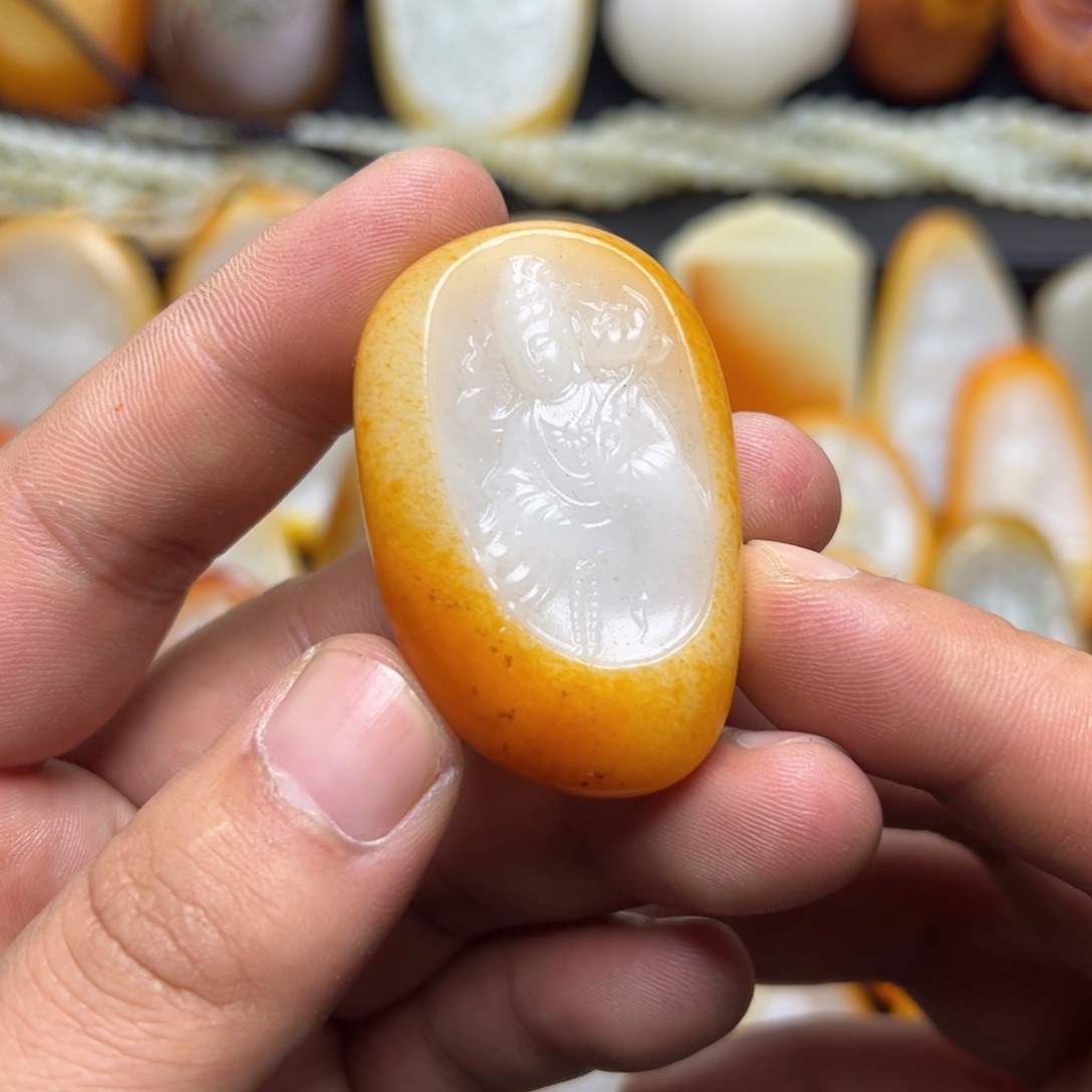 和田玉未镶嵌挂件