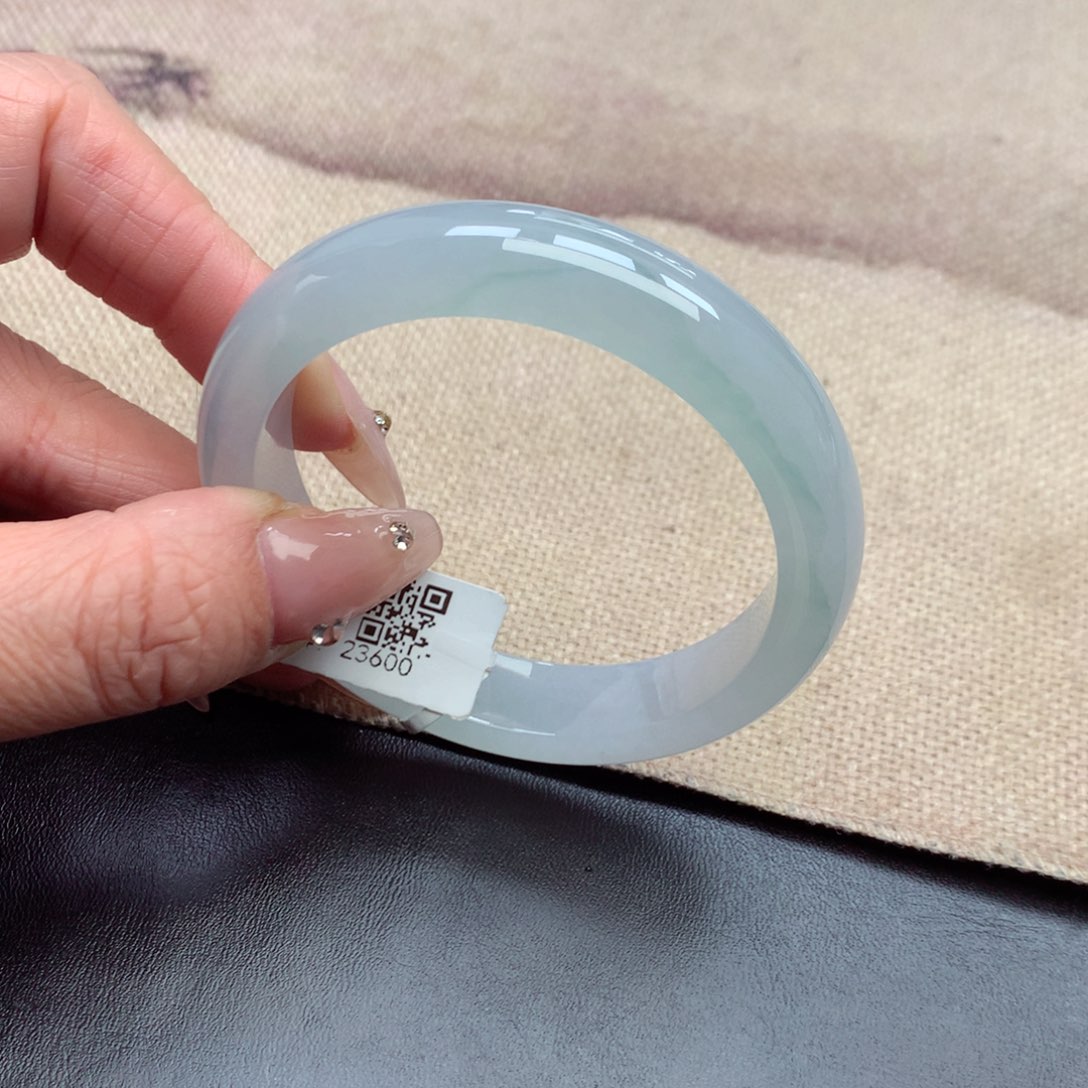 未镶嵌手镯翡翠缅甸翡翠手镯