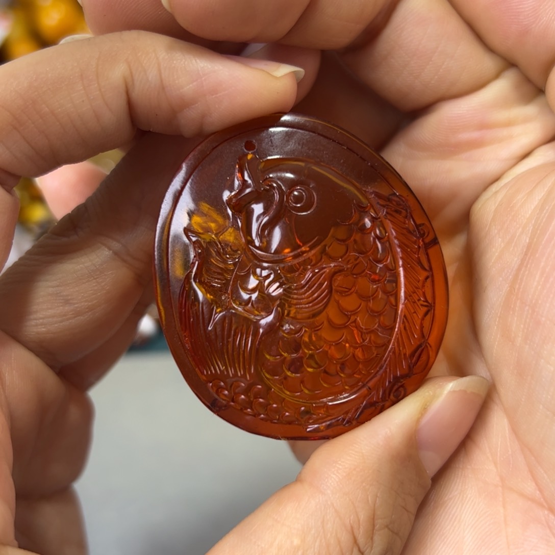 未镶嵌琥珀珠宝奇石386