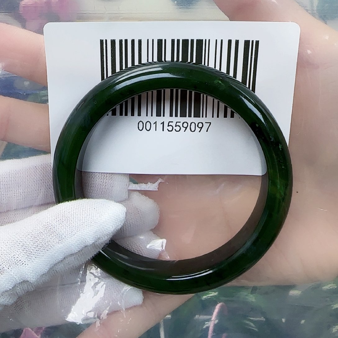 和田玉（碧玉）手镯未镶嵌59包容