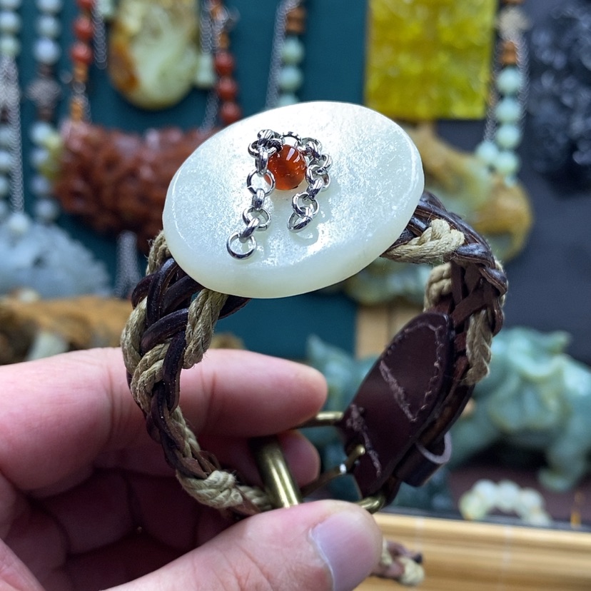 【闪购商品】未镶嵌岫玉手牌