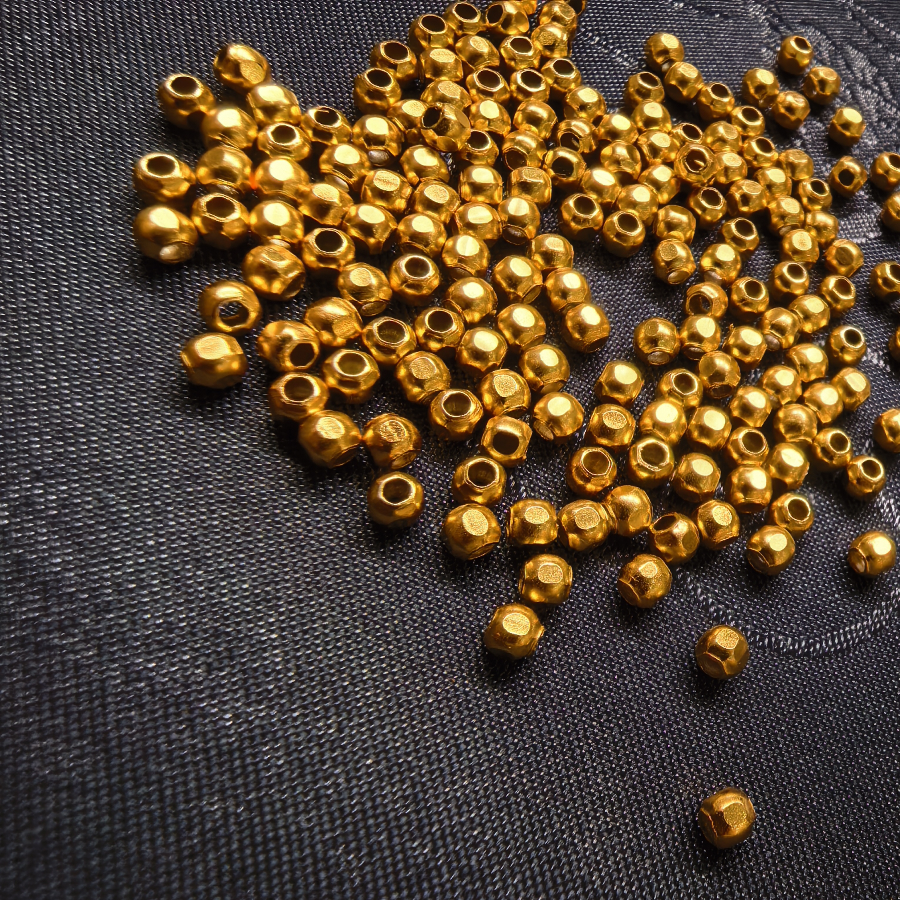 吊坠925银 Y110银饰diy搭配方形金豆隔珠2.7mm（一组10个）