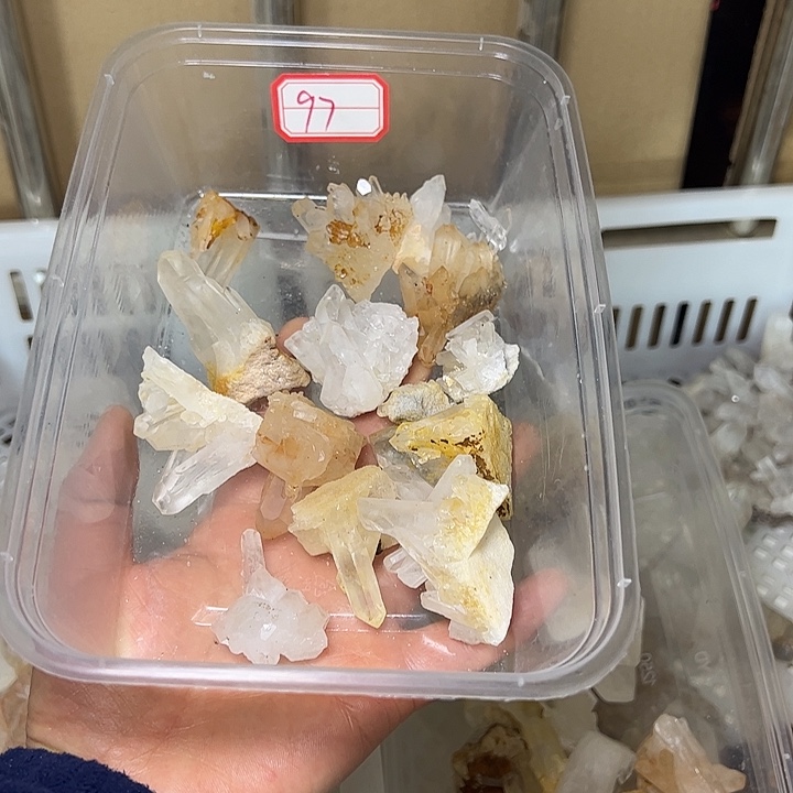 黑***柜未镶嵌珠宝半成品水晶