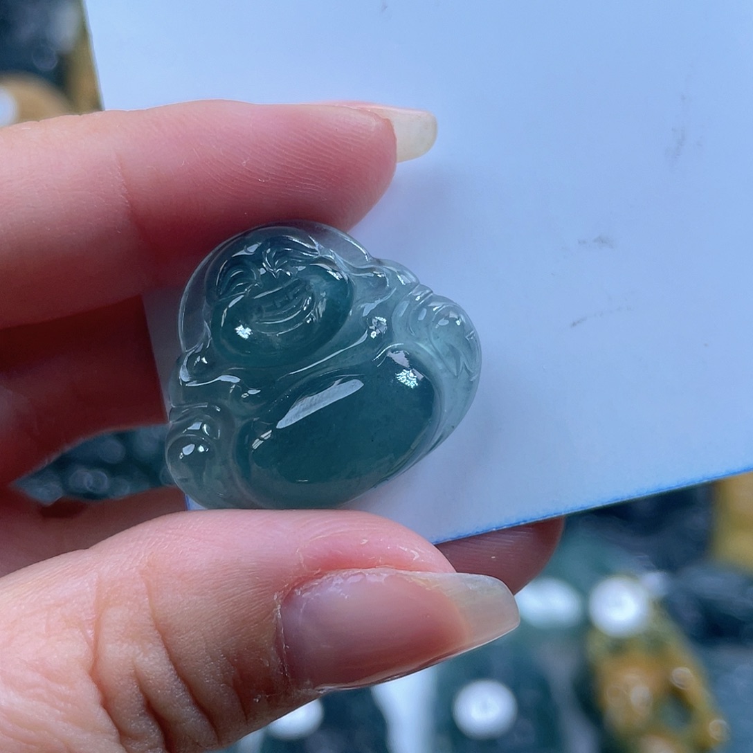 刘***づ翡翠未镶嵌颈饰翡翠