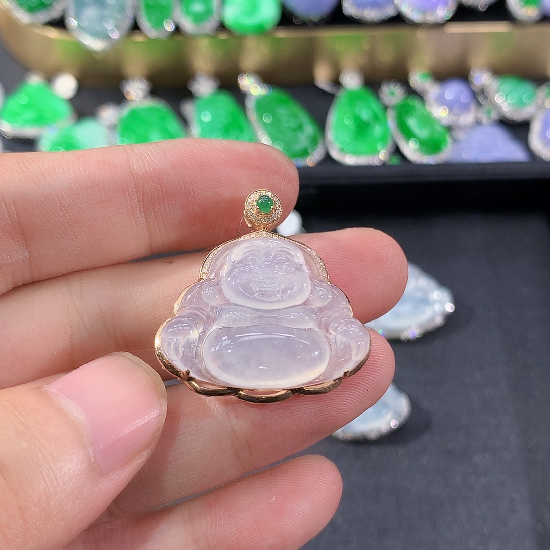 翡翠18K金镶嵌颈饰