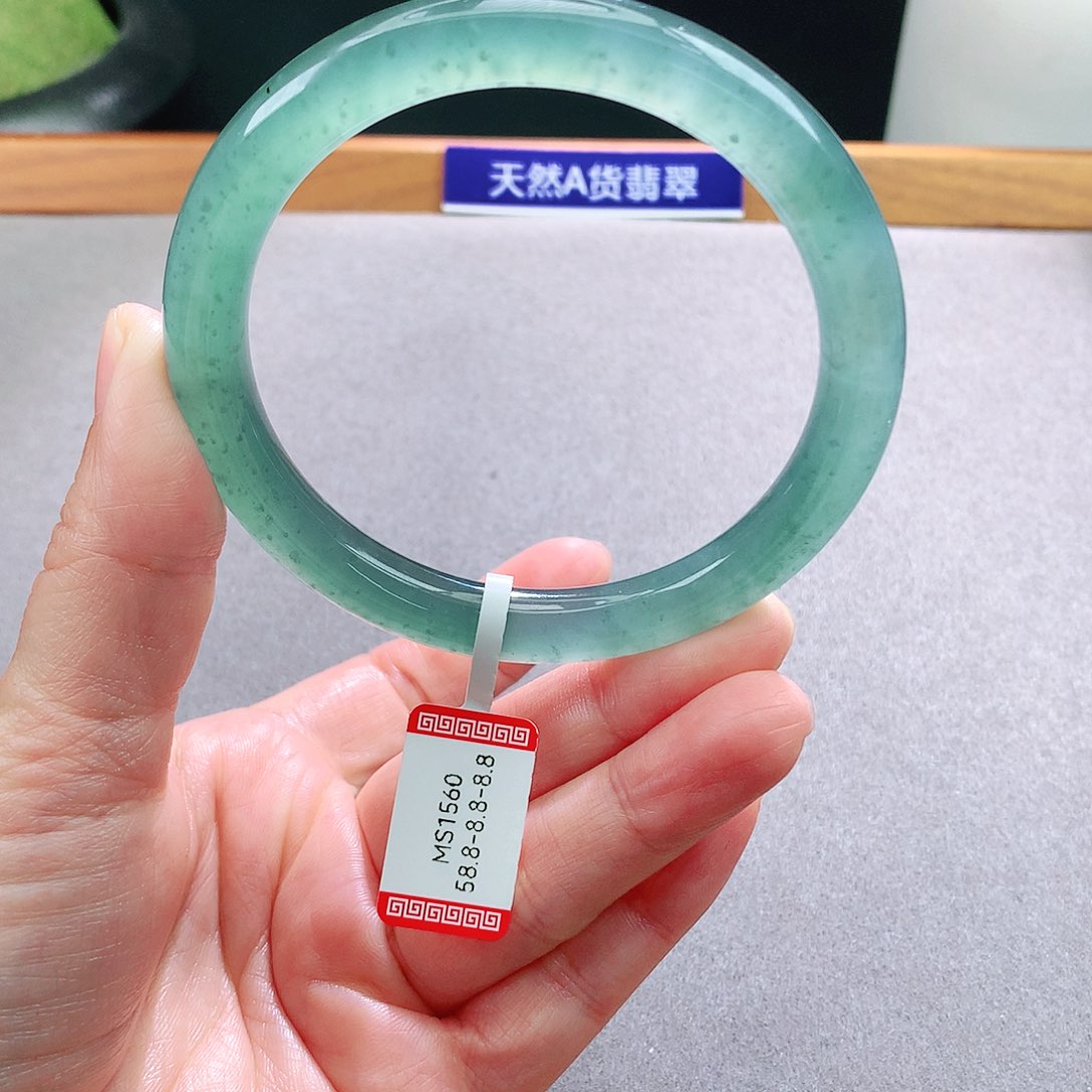 未镶嵌手镯翡翠天然翡翠手镯a货