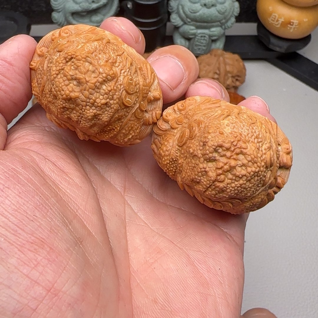 文玩核桃雕刻蛤蟆
