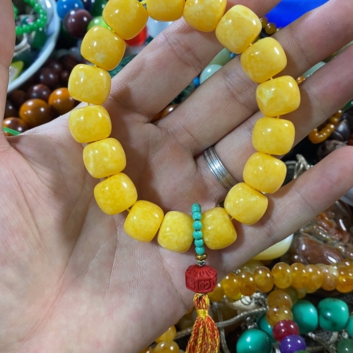 瓷片精品购物中心的经营